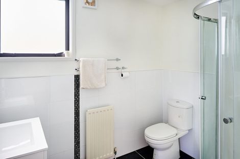 Photo of property in 1a Waitohu Road, York Bay, Lower Hutt, 5013