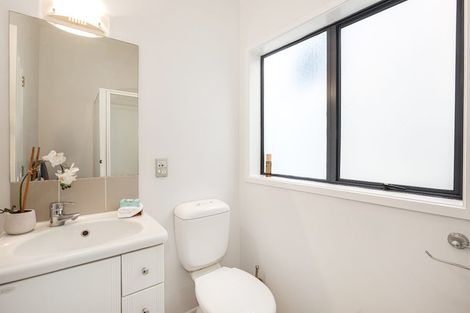 Photo of property in 92b Homebush Road, Khandallah, Wellington, 6035