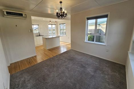 Photo of property in 1137 Devon Road, Bell Block, New Plymouth, 4373