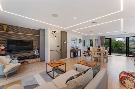 Photo of property in 116d Oaktree Avenue, Browns Bay, Auckland, 0630