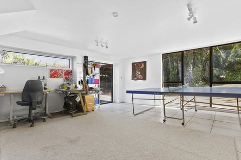 Photo of property in 236 Forest Hill Road, Waiatarua, Auckland, 0612