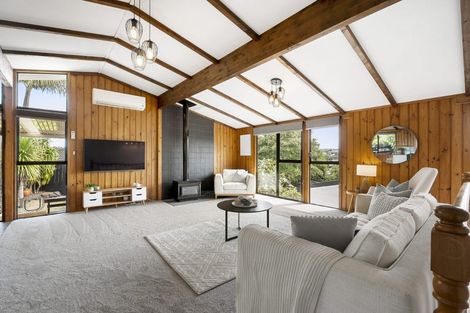 Photo of property in 1a Tainui Street, Torbay, Auckland, 0630