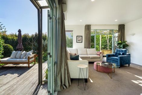 Photo of property in 2/110 Aberdeen Road, Campbells Bay, Auckland, 0620