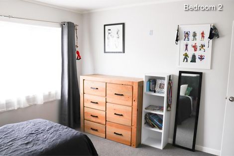 Photo of property in 107 Oreil Avenue, West Harbour, Auckland, 0618