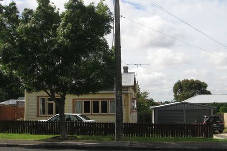 Photo of property in 5 Camp Road, Mount Wellington, Auckland, 1062