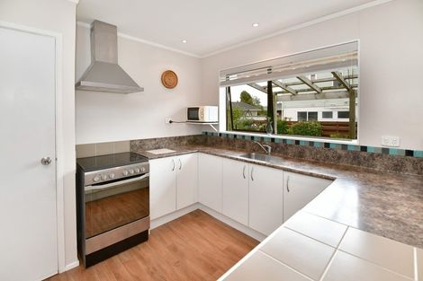 Photo of property in 1/438 Hibiscus Coast Highway, Orewa, 0931