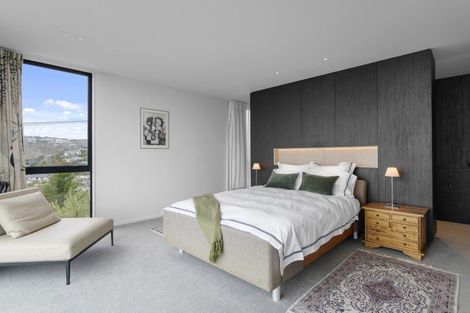 Photo of property in 32 Mount Pleasant Road, Mount Pleasant, Christchurch, 8081