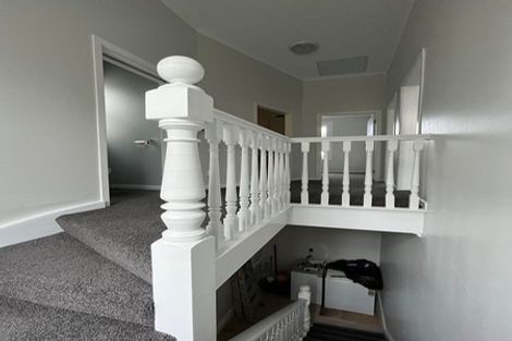 Photo of property in 28 Macdonald Crescent, Te Aro, Wellington, 6011