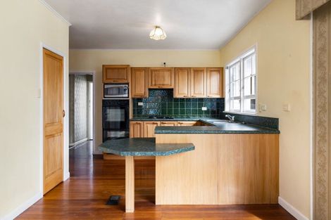 Photo of property in 52 Forest Lake Road, Forest Lake, Hamilton, 3200