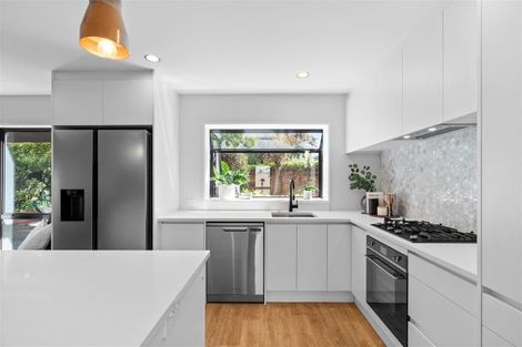 Photo of property in 10 Haineswood Lane, Sockburn, Christchurch, 8042