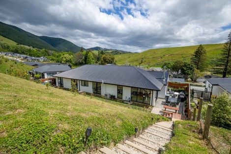 Photo of property in 6 Mansfield Way, Stoke, Nelson, 7011