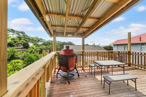 Photo of property in 120 Sutherland Road, Melrose, Wellington, 6023