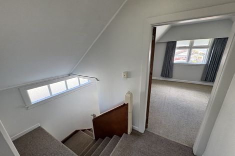 Photo of property in 61 Endeavour Street, Lyall Bay, Wellington, 6022