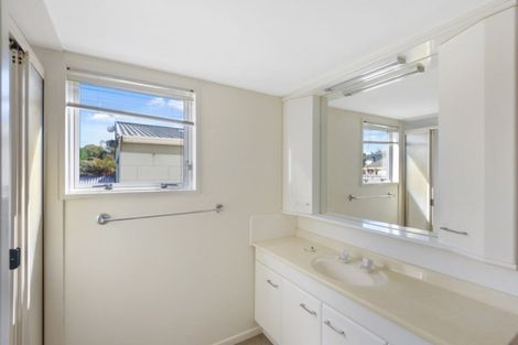 Photo of property in 322 Estuary Road, South New Brighton, Christchurch, 8062