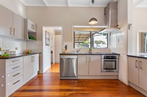 Photo of property in 1/16 Reeves Road, Pakuranga, Auckland, 2010