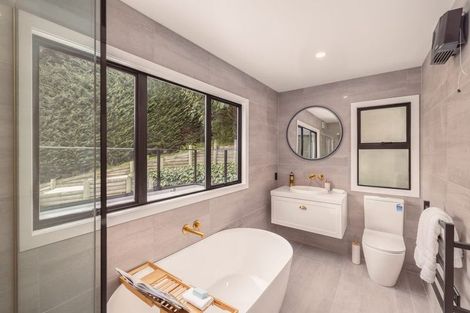 Photo of property in 13 Lookaway Place, Huntsbury, Christchurch, 8022