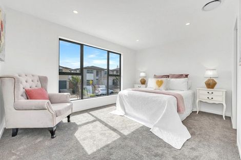 Photo of property in 10 Hughs Way, Flat Bush, Auckland, 2019