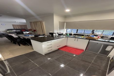 Photo of property in 13 Reyland Close, Weymouth, Auckland, 2103