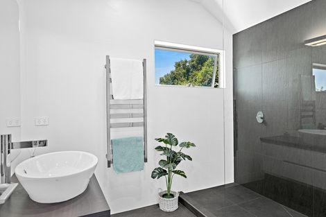 Photo of property in 40 Harbour View Road, Point Wells, Warkworth, 0986