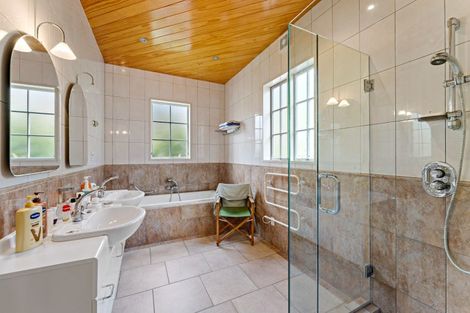 Photo of property in 69 Valley Road, Waimauku, 0881