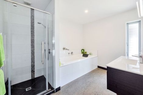 Photo of property in 138a Webber Road, South Head, Helensville, 0874