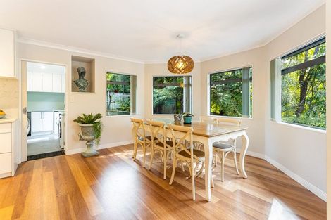 Photo of property in 12 Greenwoods Close, Titirangi, Auckland, 0604