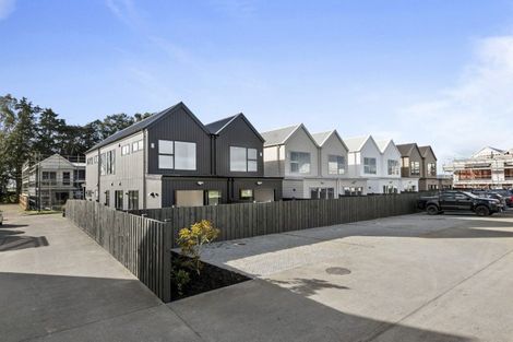 Photo of property in 24 Yellow Pear Lane, Karaka, 2578