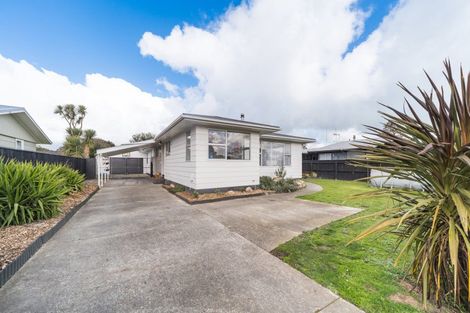 Photo of property in 124 Tremaine Avenue, Westbrook, Palmerston North, 4412