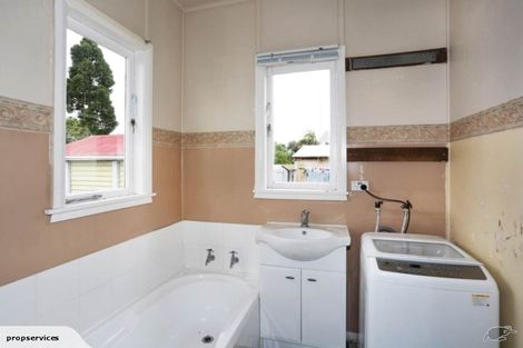 Photo of property in 48 Paerata Road, Pukekohe, 2120