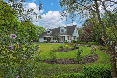 Photo of property in 35 Wanganui Road, Marton, 4710