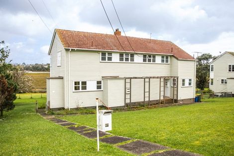 Photo of property in 87-89 Beresford Street, Bayswater, Auckland, 0622