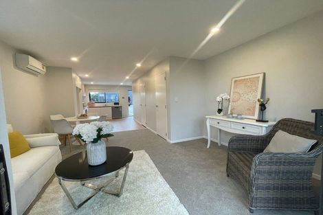 Photo of property in 15 Huri Street, Mangere Bridge, Auckland, 2022