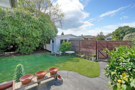 Photo of property in 50 Pitcairn Crescent, Bryndwr, Christchurch, 8053
