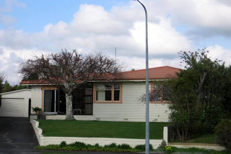 Photo of property in 17 Burfield Place, Awapuni, Palmerston North, 4412