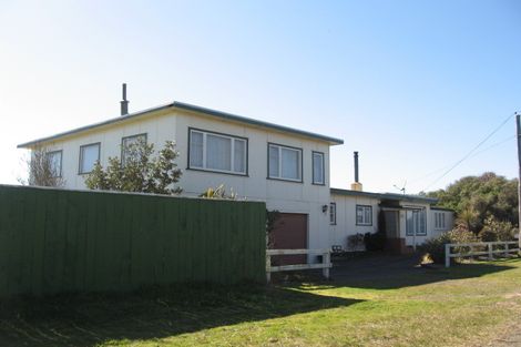 Photo of property in 5 Ngatiawa Street, Himatangi Beach, Foxton, 4891