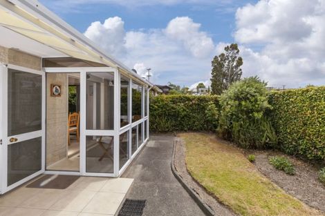 Photo of property in 1/1-3 Rock Isle Road, Torbay, Auckland, 0630