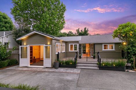 Photo of property in 7 Tipau Street, Torbay, Auckland, 0630