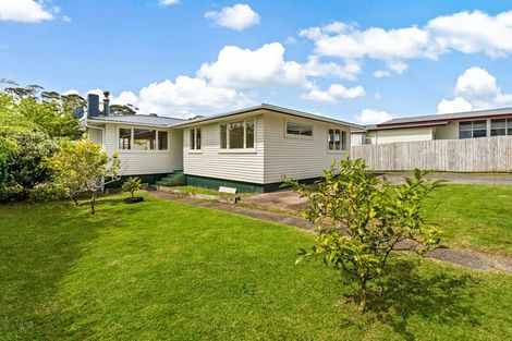 Photo of property in 30 Ozich Avenue, Te Atatu South, Auckland, 0610