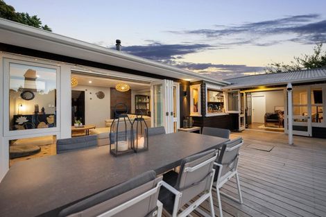 Photo of property in 47 Koraha Road, Kumeu, 0892