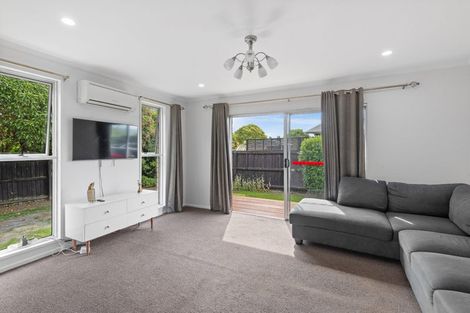 Photo of property in 2/11 Peckham Lane, Woolston, Christchurch, 8062