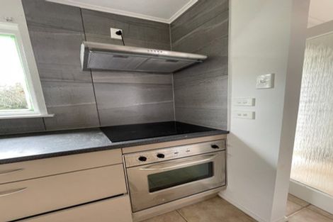 Photo of property in 372 Glenfield Road, Glenfield, Auckland, 0629