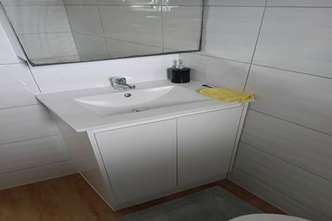 Photo of property in 132 Finlayson Avenue, Clendon Park, Auckland, 2103