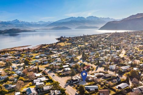 Photo of property in 110 Aubrey Road, Wanaka, 9305