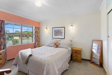 Photo of property in 8 Knights Grove, Otaki, 5512