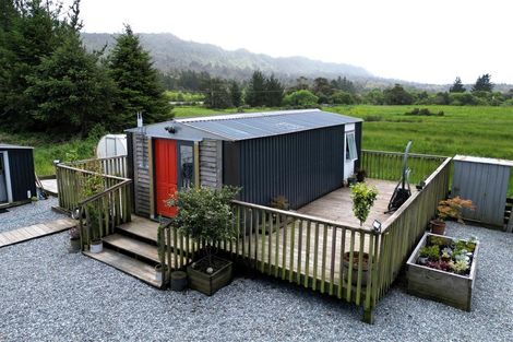 Photo of property in 11 Mcleans Pit Road, Coal Creek, Greymouth, 7802