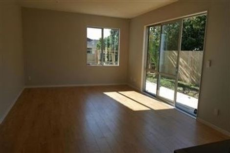 Photo of property in 2 Bahari Drive, Ranui, Auckland, 0612