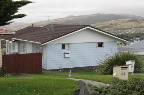 Photo of property in 63 Ruskin Road, Newlands, Wellington, 6037