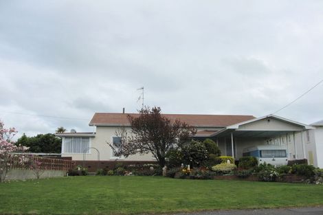 Photo of property in 2 Durie Street, Durie Hill, Whanganui, 4500