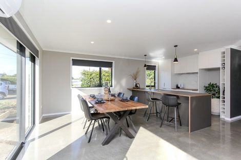 Photo of property in 197a Ngamotu Road, Spotswood, New Plymouth, 4310