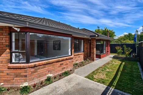 Photo of property in 33 Collingwood Street, Waterloo, Lower Hutt, 5011